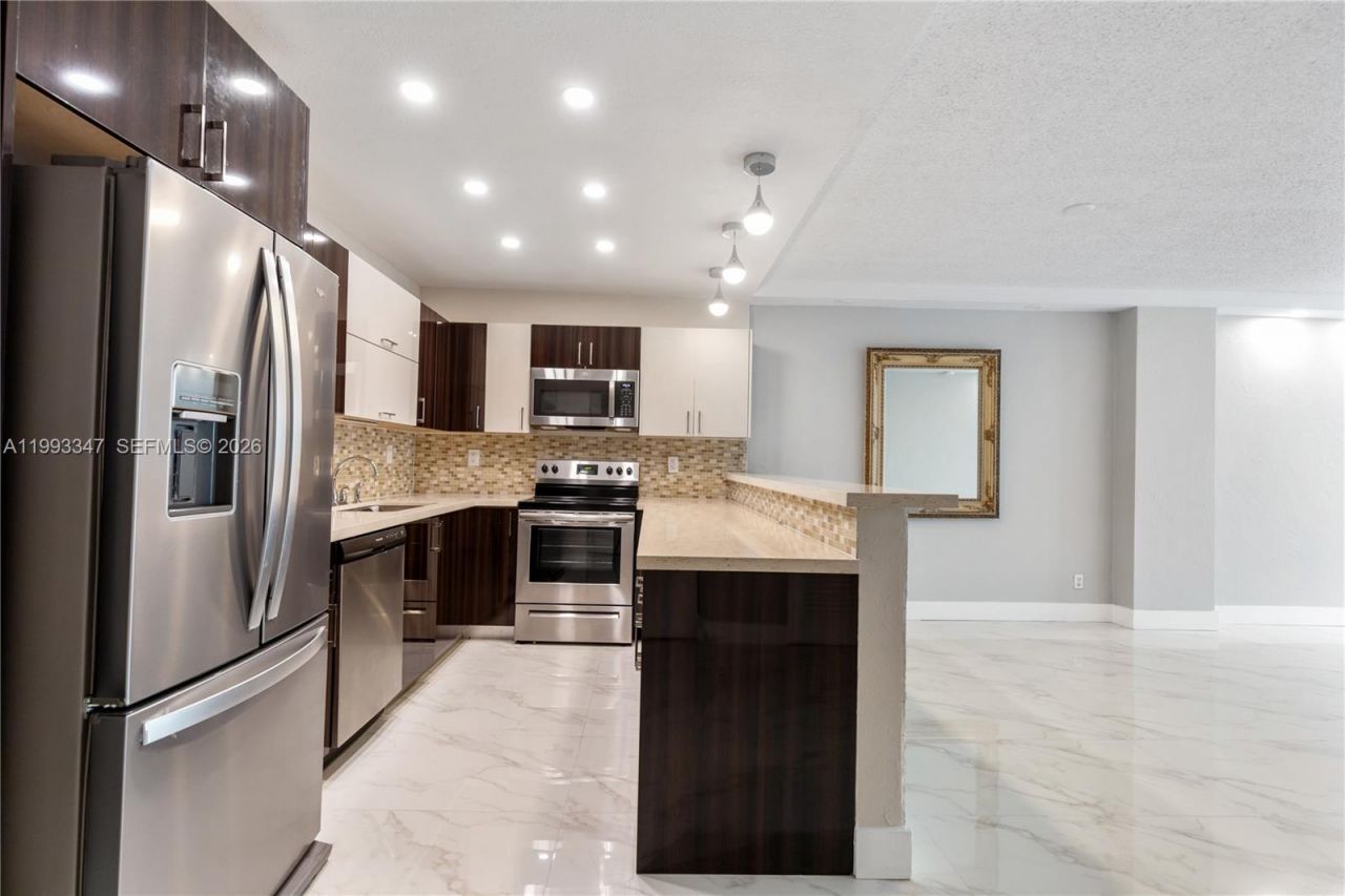19380 Collins Ave, Unit 507, Sunny Isles Beach, FL 33160 Photo