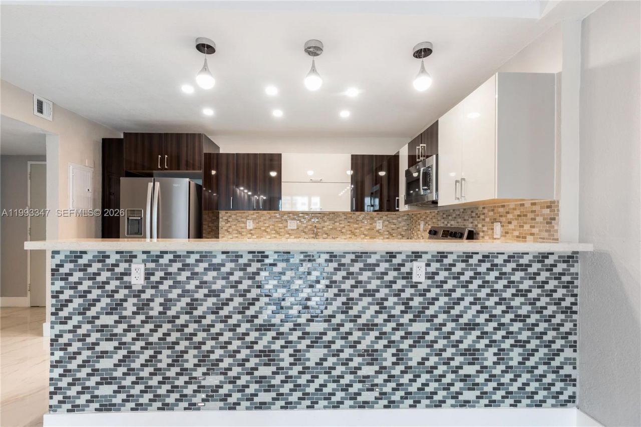 19380 Collins Ave, Unit 507, Sunny Isles Beach, FL 33160 Photo