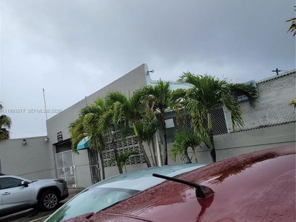 834 NW 10th Ter, Fort Lauderdale, FL 33311