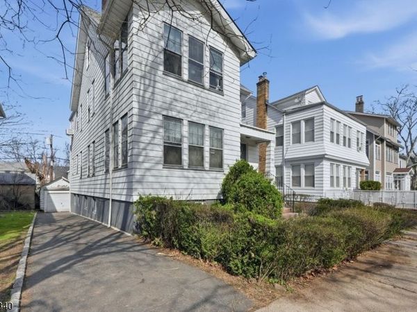 53 Sunnyside Ter, East Orange, NJ 07018