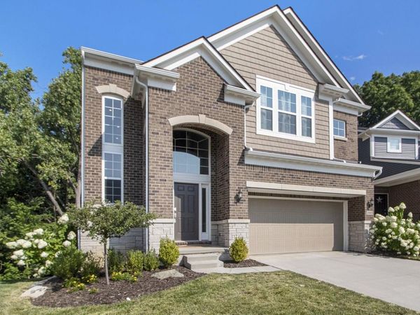 2865 Dillon Drive, Ann Arbor, MI 48105