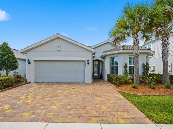 10460 SW Captiva Drive, Port St. Lucie, FL 34953
