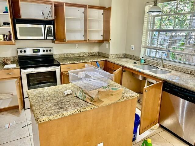 1445 SW 11th Place, Fort Lauderdale, FL 33312 Photo