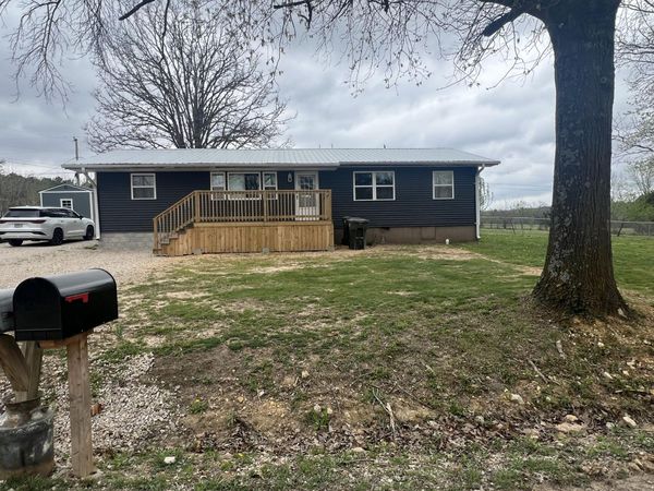 9077 Charles Drive , Birch Tree, MO 65438