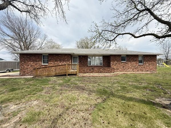 1303 S Forest Street, El Dorado Springs, MO 64744