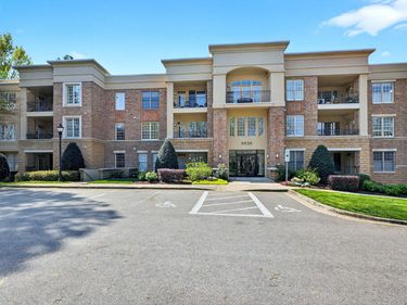 3920 Essex Garden Lane, Unit 202, Raleigh, NC 27612