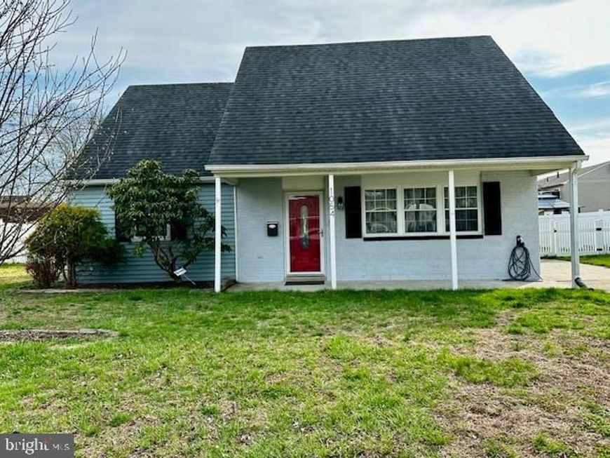 1054 Bradford Drive, Williamstown, NJ 08094 Main Photo