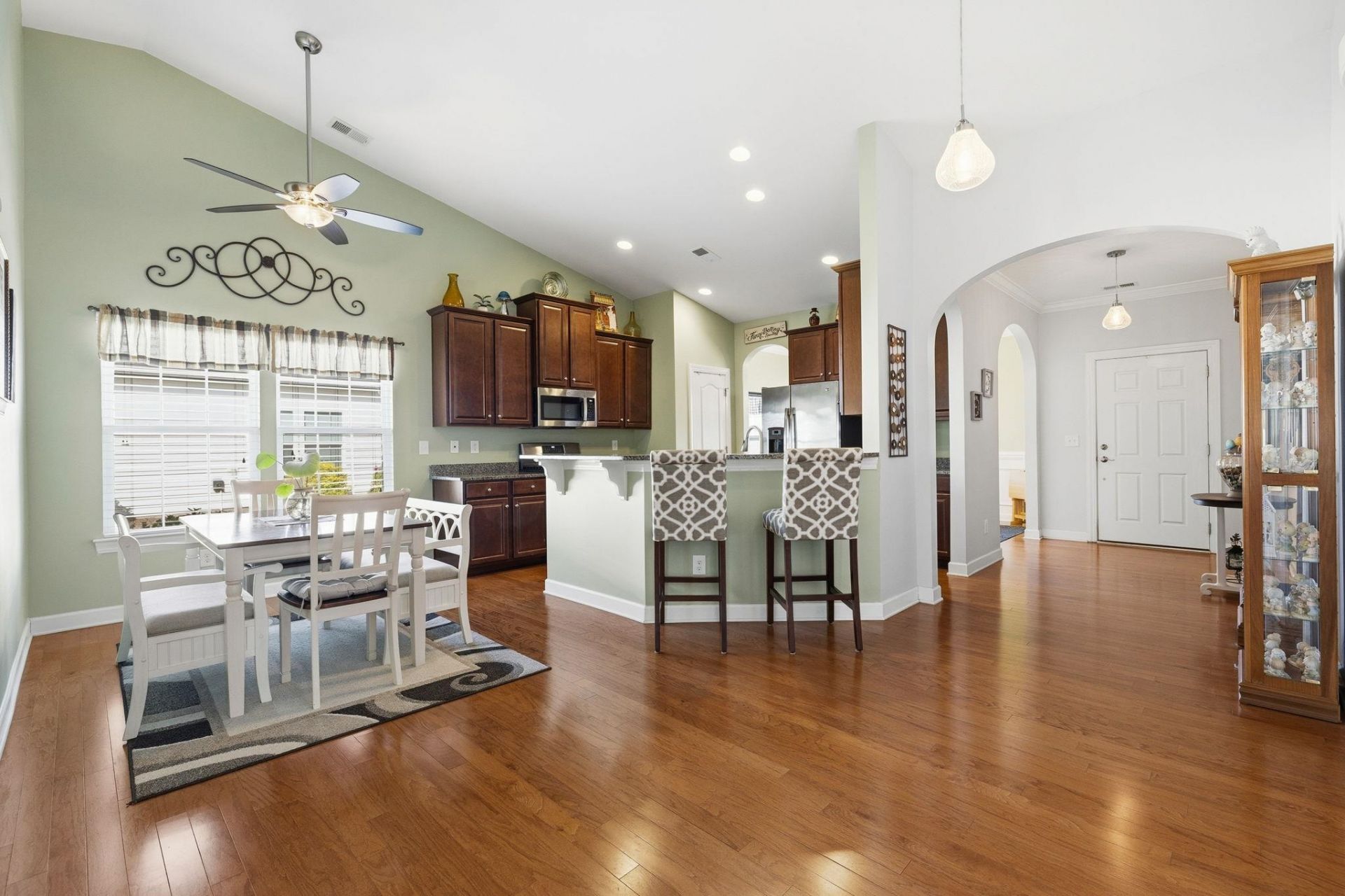 661 Harbor Bay Dr. Photo 6