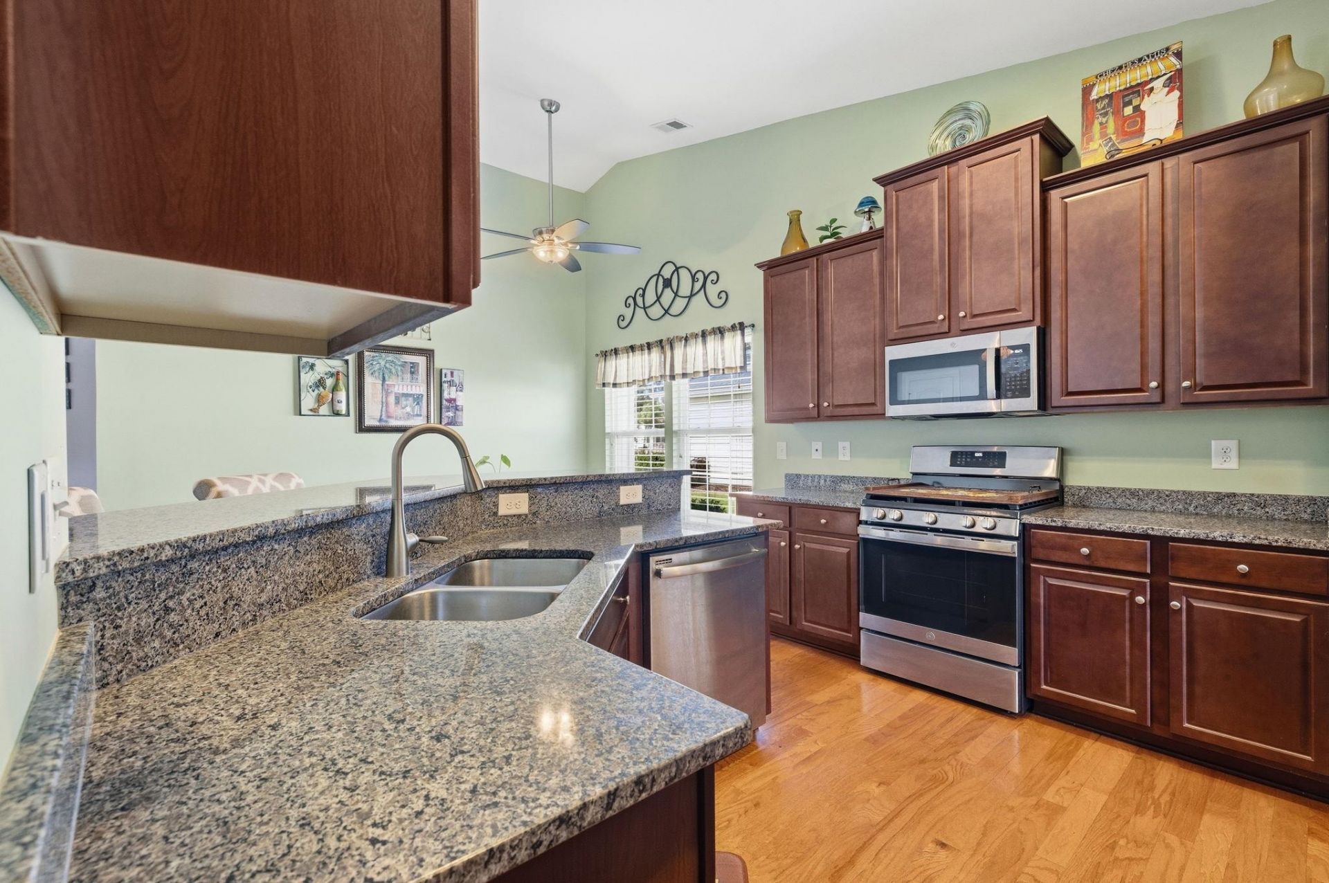 661 Harbor Bay Dr. Photo 7