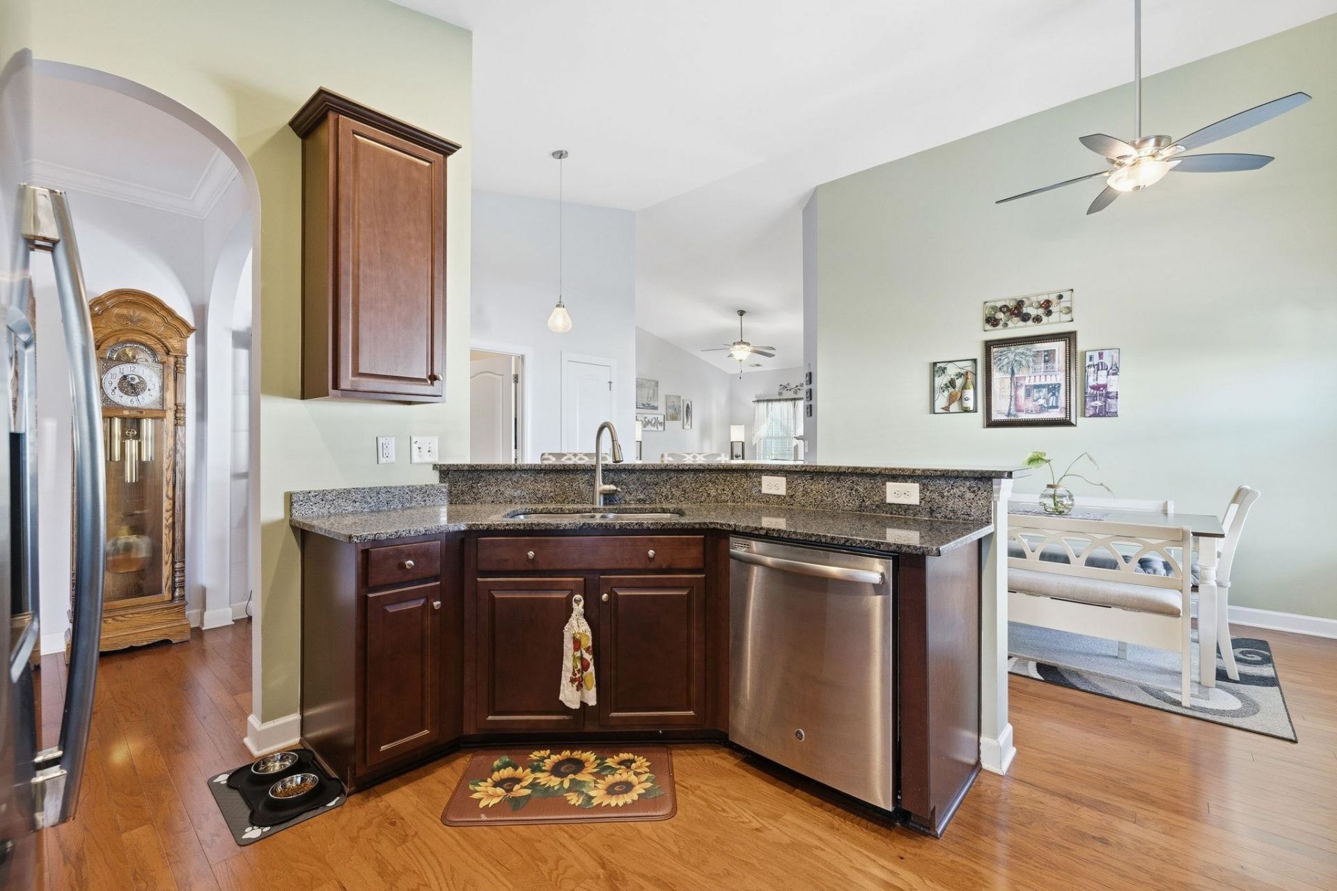 661 Harbor Bay Dr. Photo 8