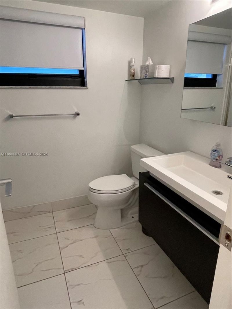 2301 S Ocean Dr , Unit 607, Hollywood, FL 33019 Photo
