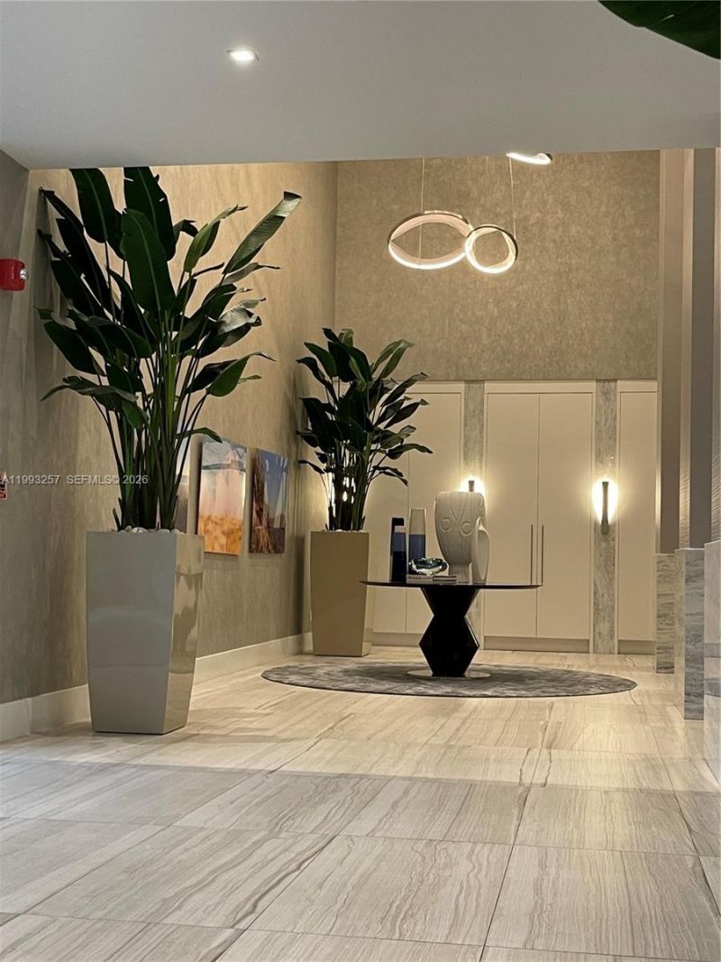 2301 S Ocean Dr , Unit 607, Hollywood, FL 33019 Photo