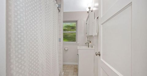 4823 Jerry Way, Sacramento, CA 95819 Photo