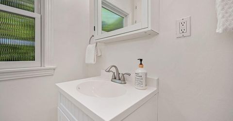 4823 Jerry Way, Sacramento, CA 95819 Photo