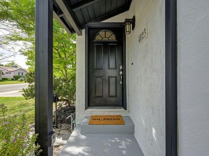 4823 Jerry Way, Sacramento, CA 95819 Photo