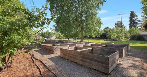 1411 Las Salinas Way, Sacramento, CA 95864 Photo