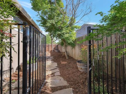 1411 Las Salinas Way, Sacramento, CA 95864 Photo