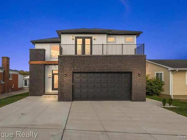 45951 Edgewater Street, New Baltimore, MI 48047