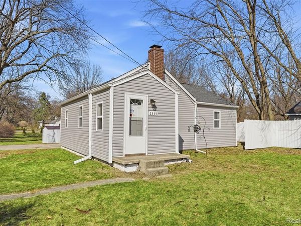 2335 Holmes Road, York Twp, MI 48198