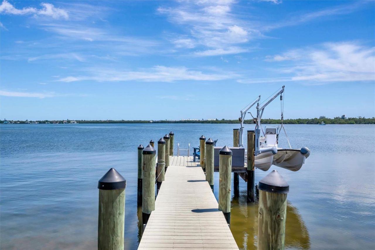 3863 Catalina Drive , Bradenton, FL 34210 Photo