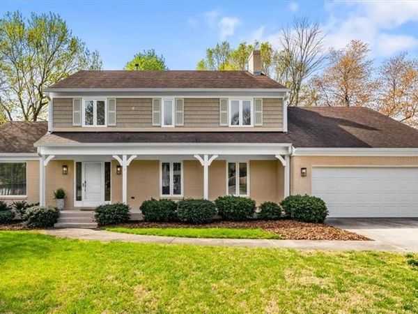 204 Royal Road , Jamestown, NC 27282