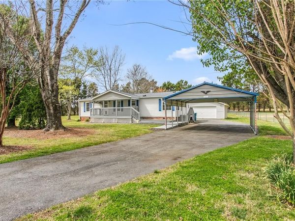 4411 Saddlebranch Drive , Gibsonville, NC 27249