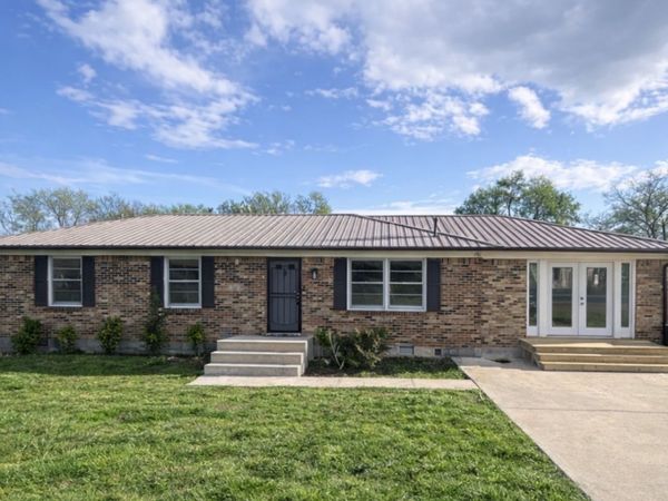 615 Estes St , Smithville, TN 37166