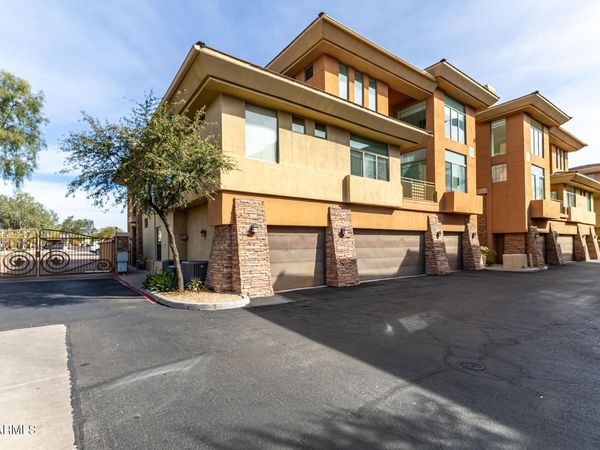 14450 N THOMPSON PEAK Parkway, Unit 215, Scottsdale, AZ 85260