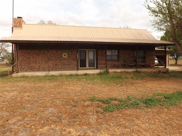 17416 State Highway 5 , Tipton, OK 73570