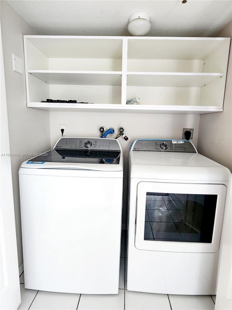 8360 NW 103rd St, Unit 204E, Hialeah Gardens, FL 33016 Photo