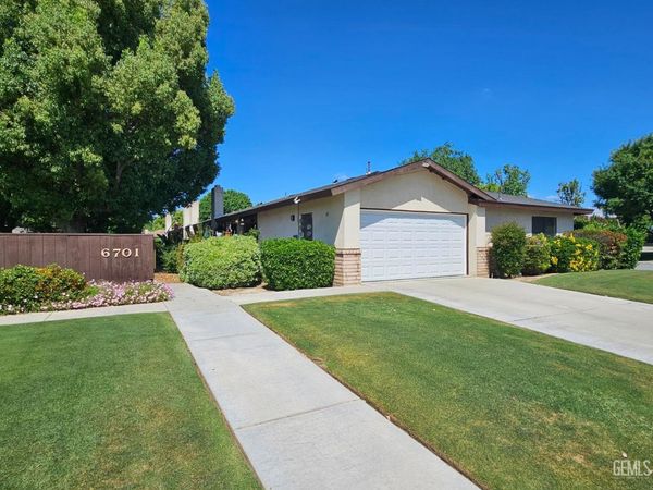 6701 Klamath Way, Bakersfield, CA 93309