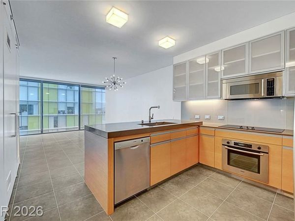 3722 Las Vegas Boulevard , Unit 2310, Las Vegas, NV 89158