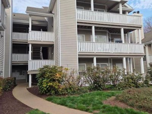 14322 CLIMBING ROSE WAY, Unit 301, CENTREVILLE, VA 20121