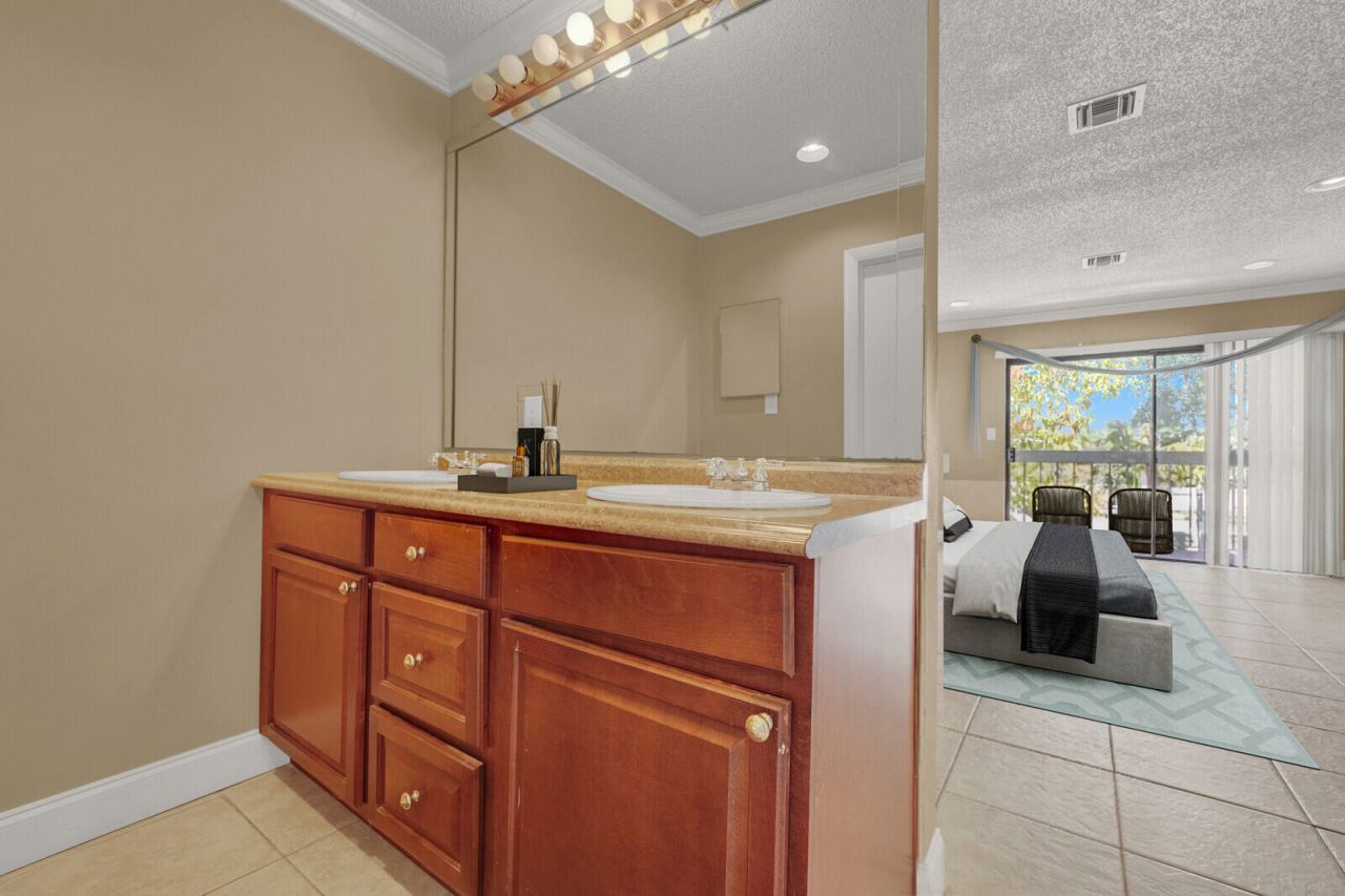 6599 Pond Apple Road, Boca Raton, FL 33433 Photo