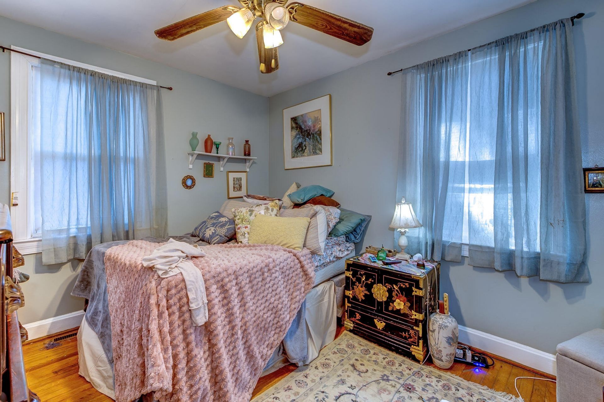 1171 Braddock Avenue Photo 8