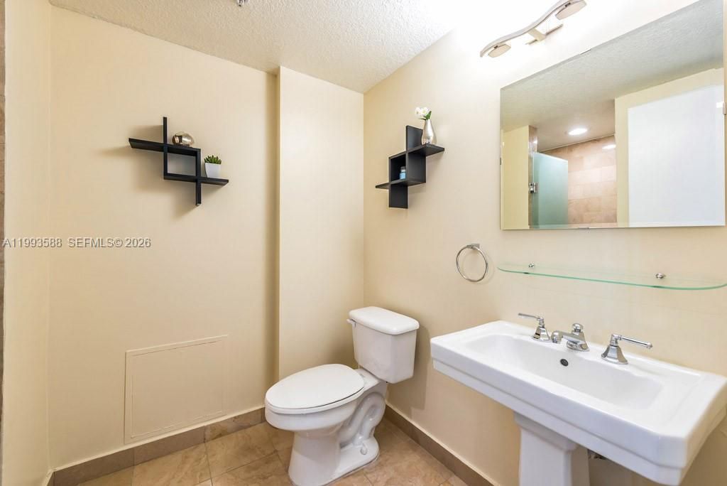 1500 Ocean Drive, Unit 609, Miami Beach, FL 33139 Photo