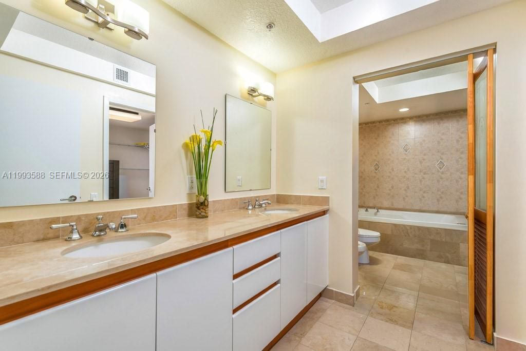 1500 Ocean Drive, Unit 609, Miami Beach, FL 33139 Photo