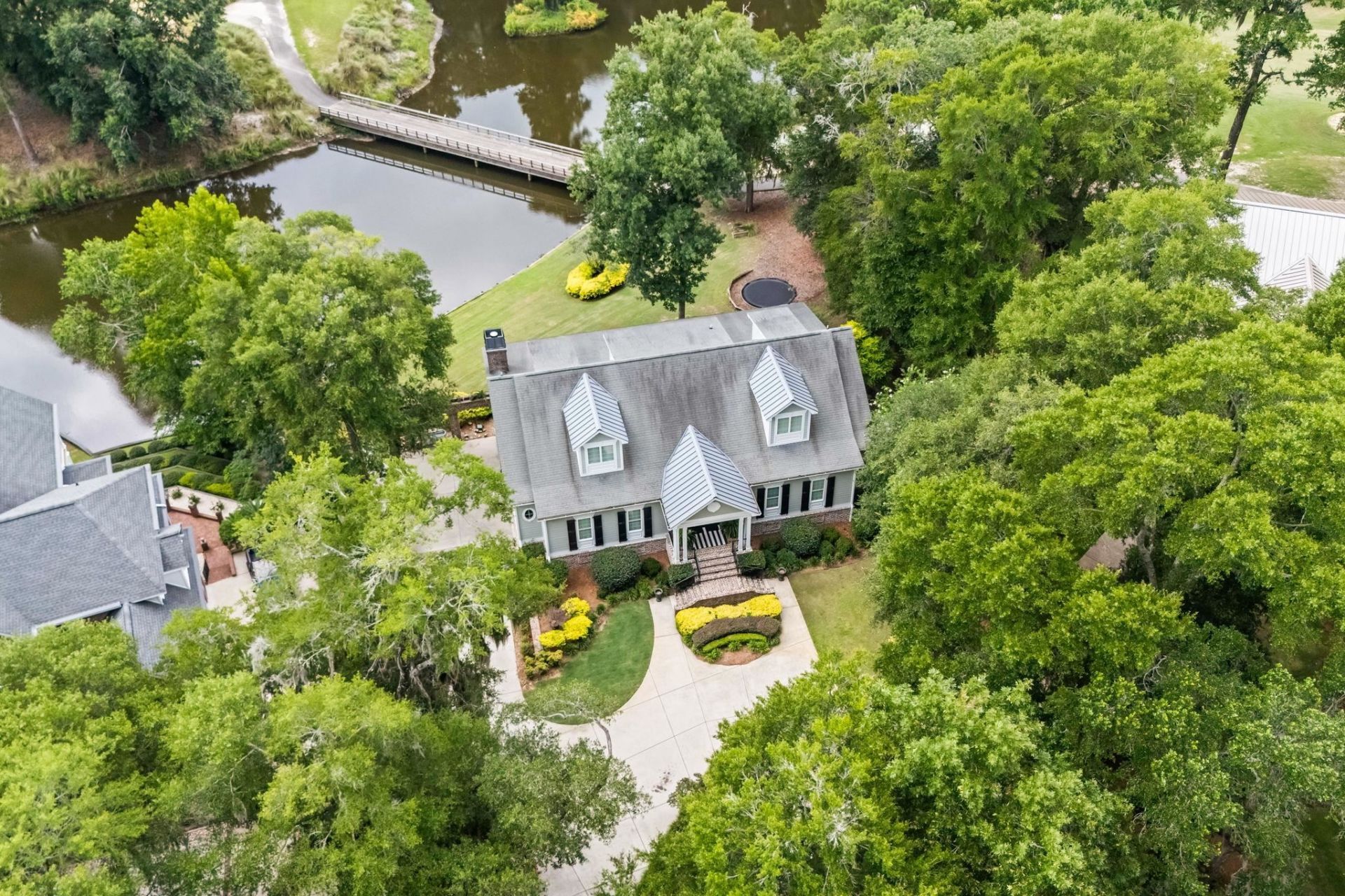 2073 Turnberry Ln. Photo 12