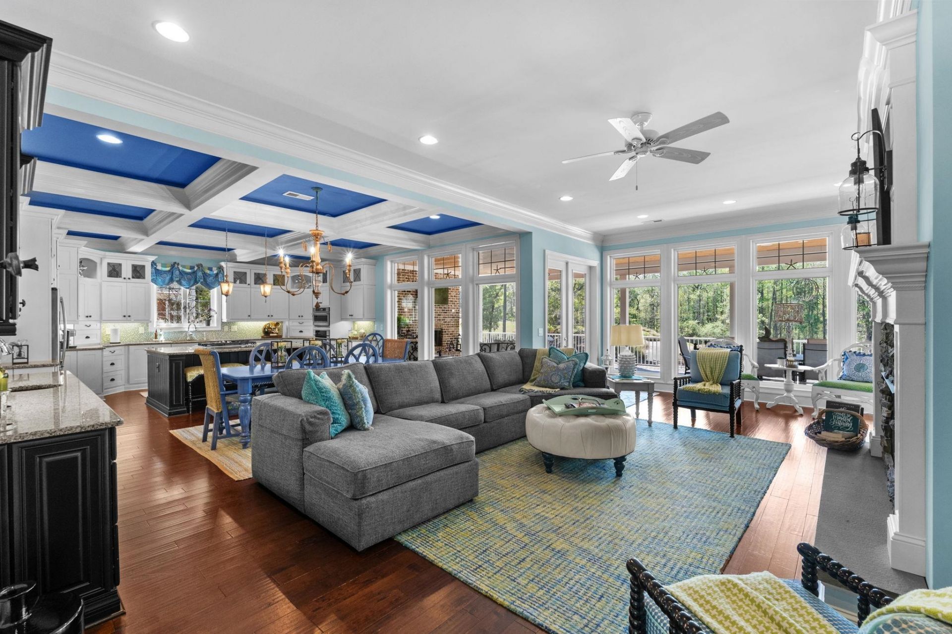 2073 Turnberry Ln. Photo 12