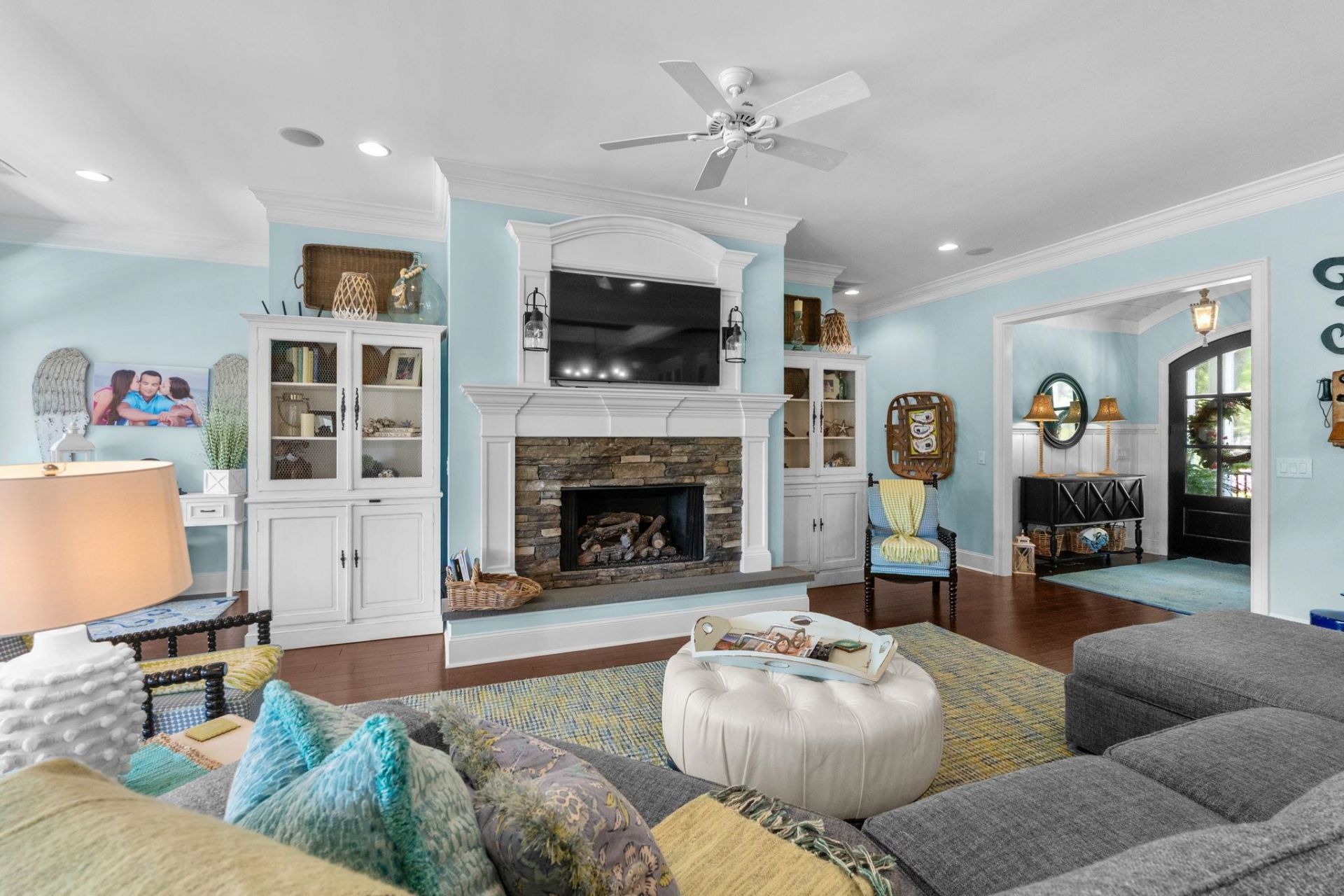 2073 Turnberry Ln. Photo 14