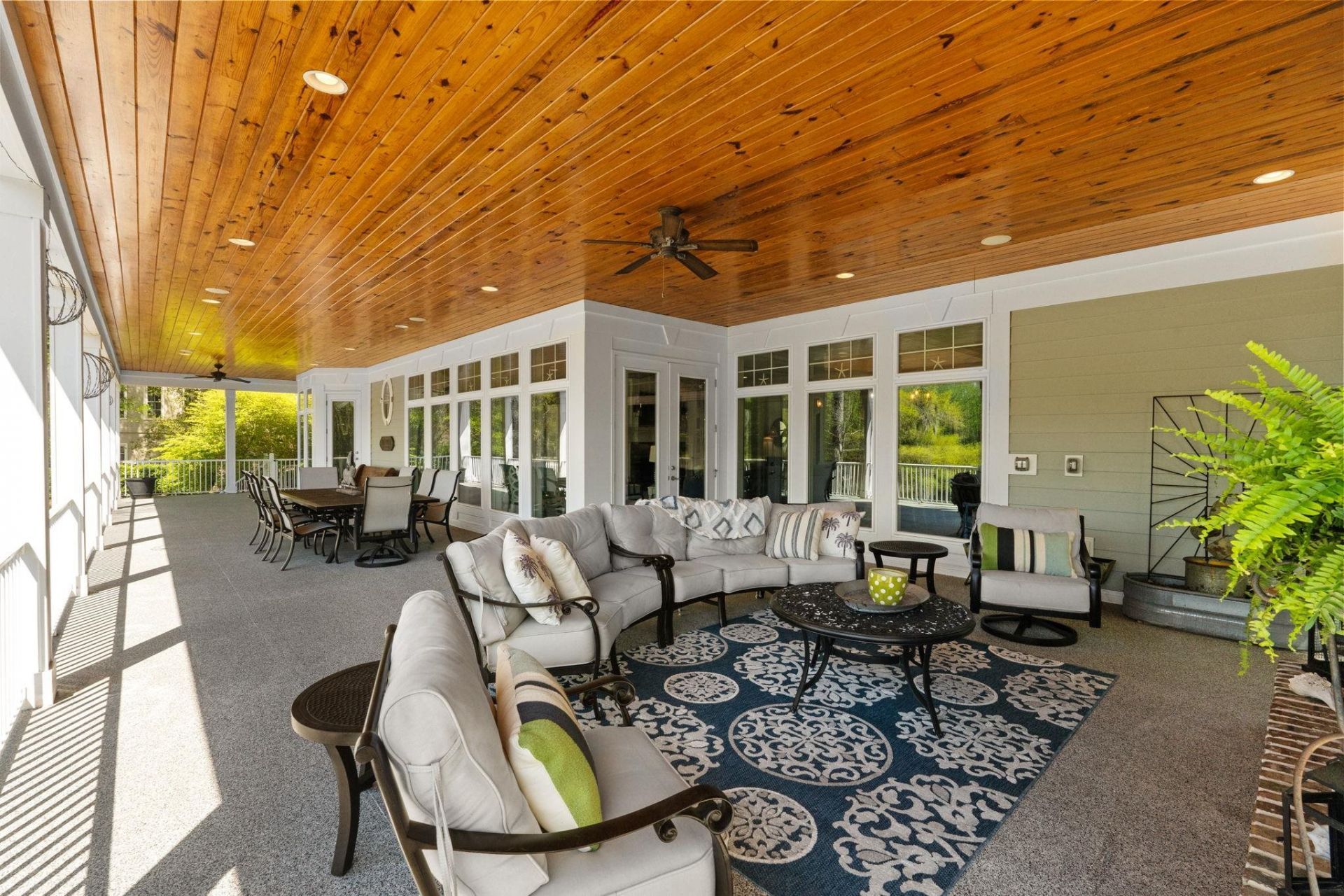 2073 Turnberry Ln. Photo 30