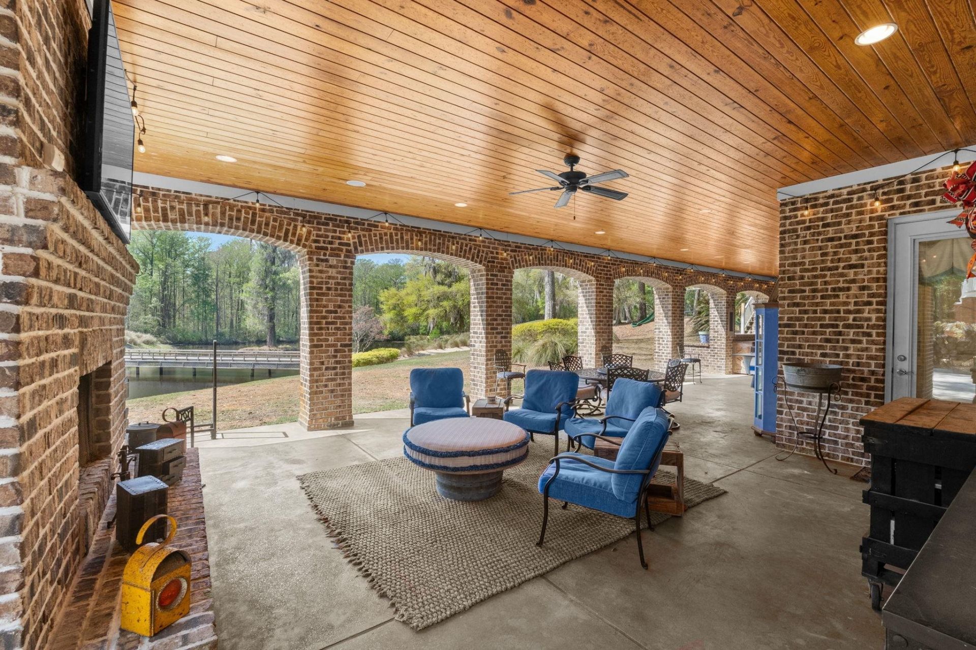2073 Turnberry Ln. Photo 31