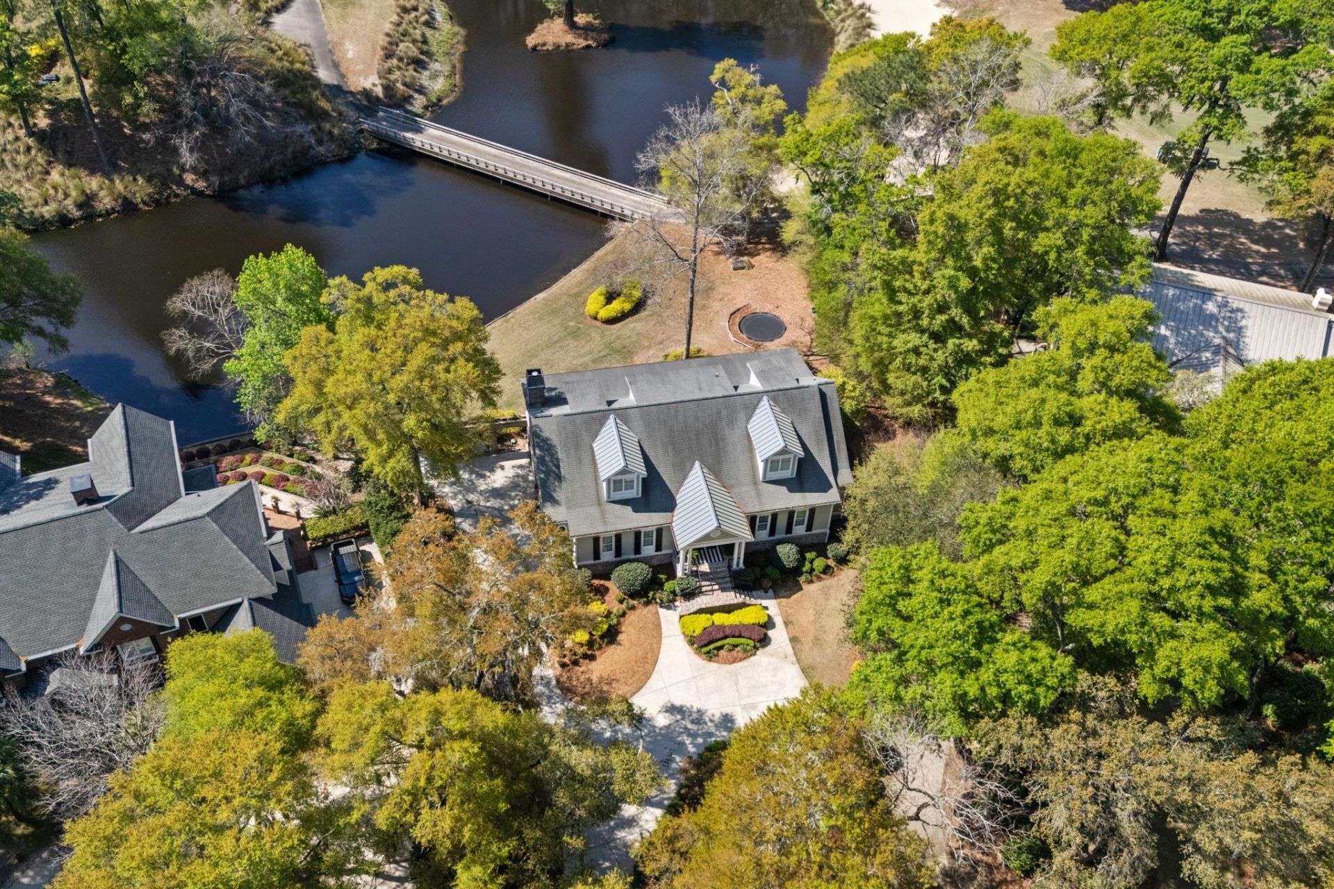 2073 Turnberry Ln. Photo 7