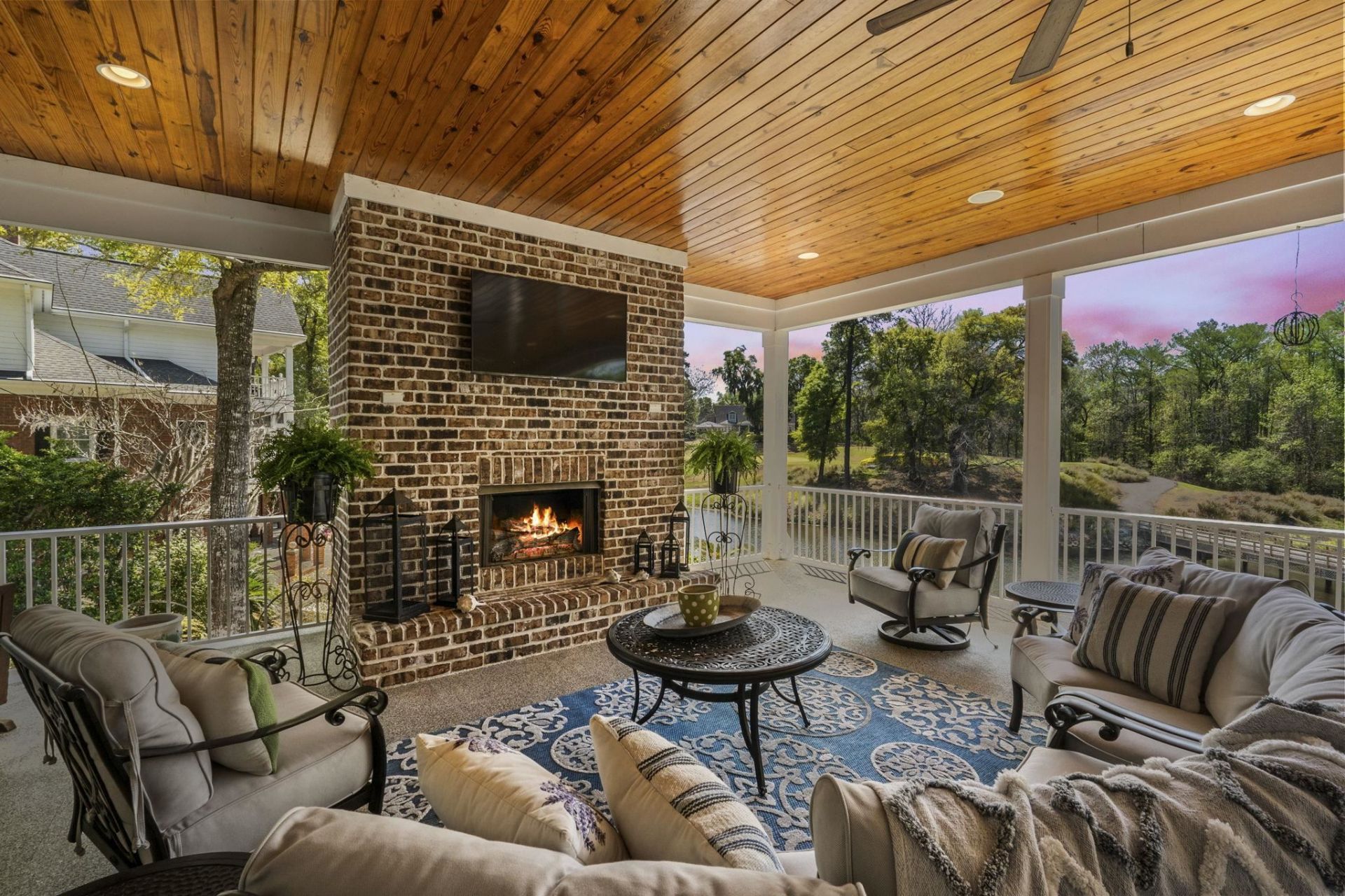 2073 Turnberry Ln. Photo 70