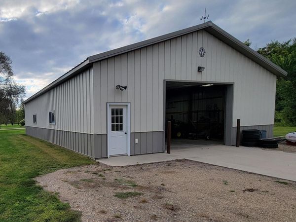 547 Wall Avenue , Horace, ND 58047