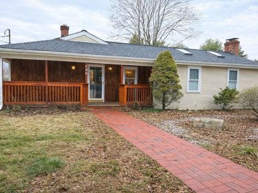 130 Faith Dr., East Brookfield, MA 01515