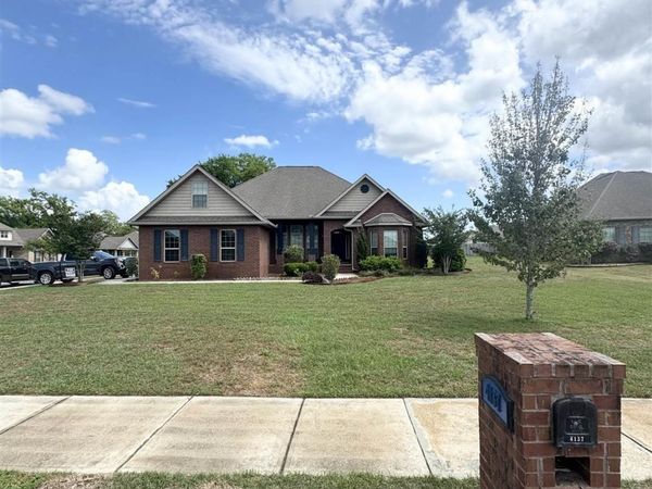 4137 Tamworth Ct, Pace, FL 32571