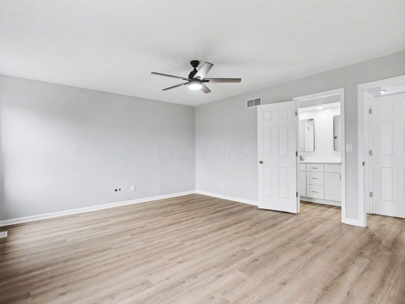 1914 Laramie Drive, Unit 26, Powell, OH 43065 Photo 14