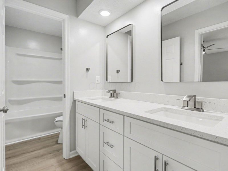 1914 Laramie Drive, Unit 26, Powell, OH 43065 Photo 18