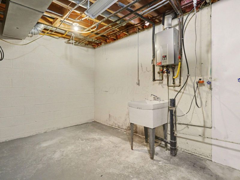 1914 Laramie Drive, Unit 26, Powell, OH 43065 Photo 30